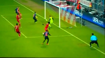 Le but d'Olivier Giroud lors de Bayern Munich - Arsenal