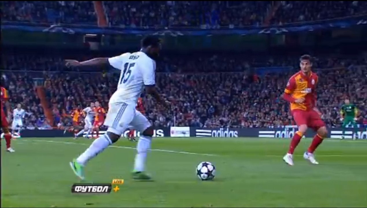 Le but de Karim Benzema lors de Real Madrid - Galatasaray