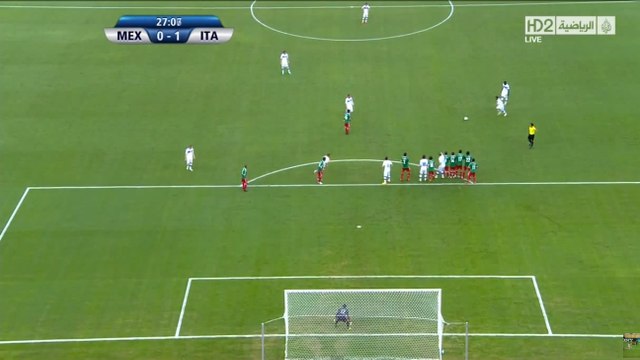 Le coup franc d'Andrea Pirlo magistral lors de Mexique - Italie en Coupe des Confédérations