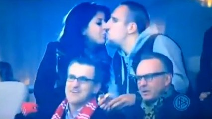 L'étrange bisou entre Franck Ribéry et sa femme Wahiba