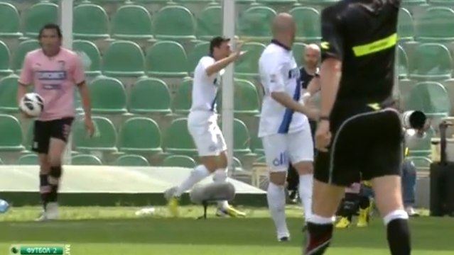 La terrible blessure de Javier Zanetti lors de Palerme - Inter Milan