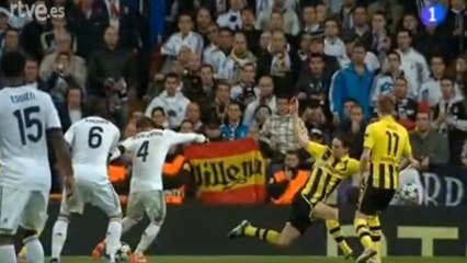 Le but de Sergio Ramos lors de Real Madrid - Borussia Dortmund
