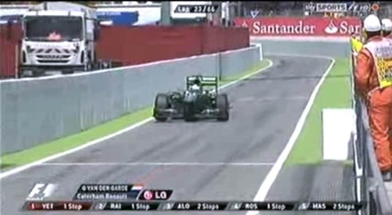 Grand Prix d'Espagne de F1 2013: Van der Garde rentre sur 3 roues aux stands
