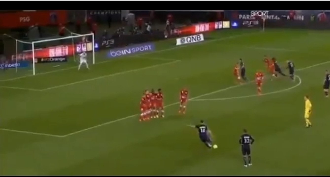 PSG: Le coup-franc de Zlatan Ibrahimovic magnifique face à Brest