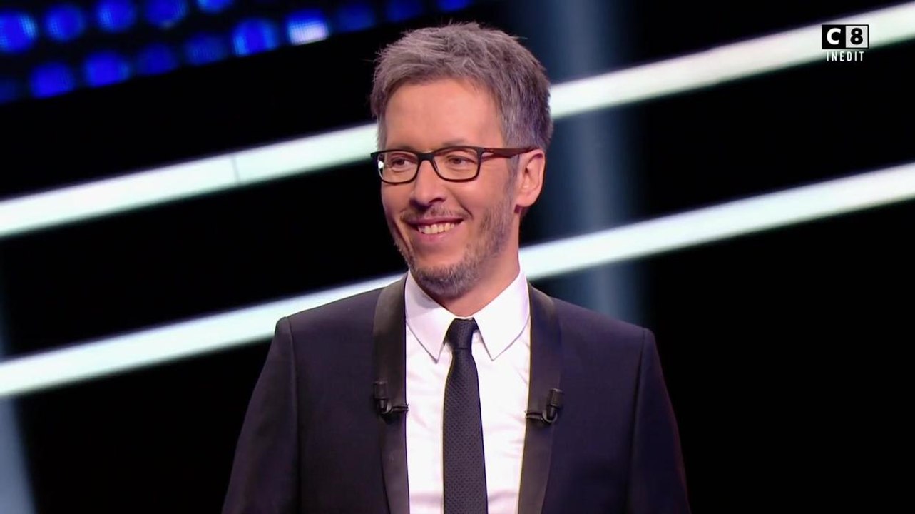 Guess my age (C8) : les Chevaliers du Fiel se moquent d'Arielle Dombasle