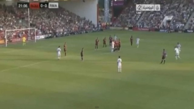 Le but de Cristiano Ronaldo splendide sur coup-franc avec le Real Madrid