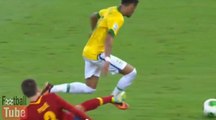 Le tacle assassin et le carton rouge de Gerard Piqué sur Neymar en finale de la Coupe des Confédérations