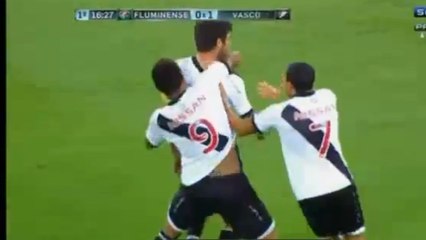 Le but de Juninho splendide lors du match Fluminense - Vasco