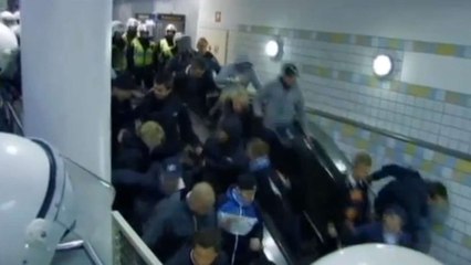 Insolite: Des Hooligans de Malmö piégés par un escalator