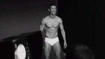 Cristiano Ronaldo fait sa promo pour sa marque de sous-vêtements