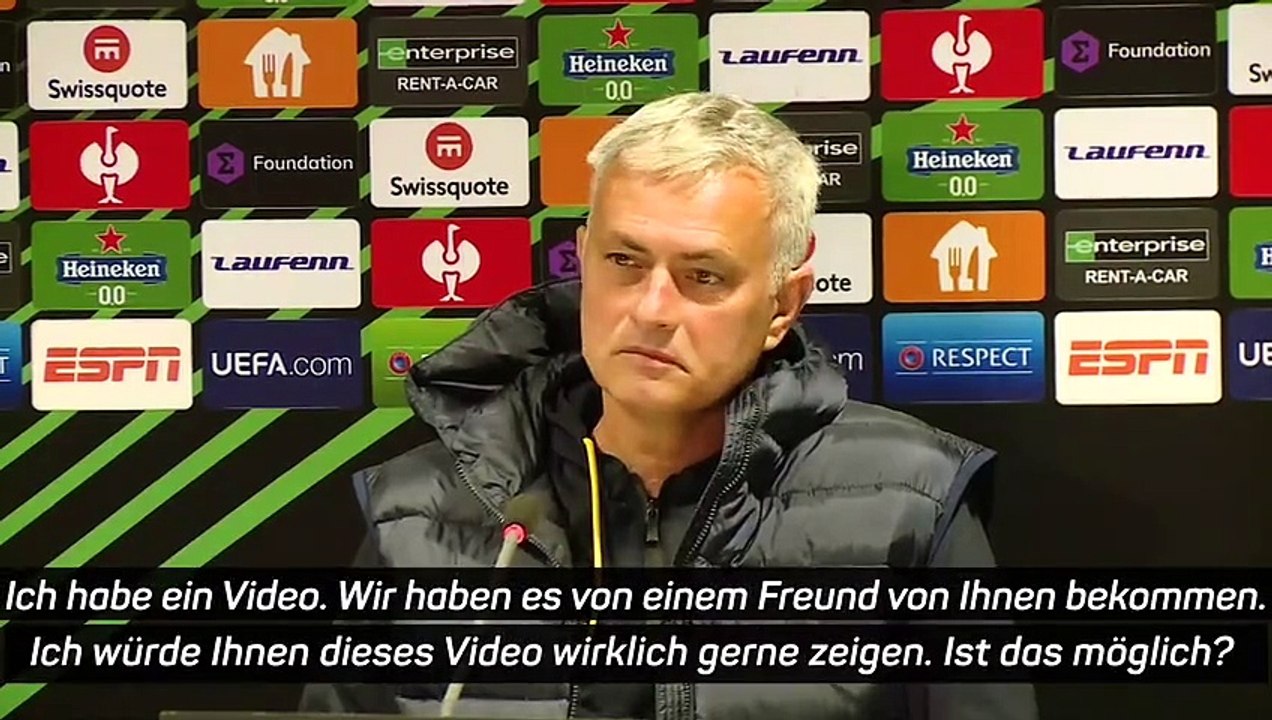 Jose Mourinho stürmt aus der Roma-Pressekonferenz