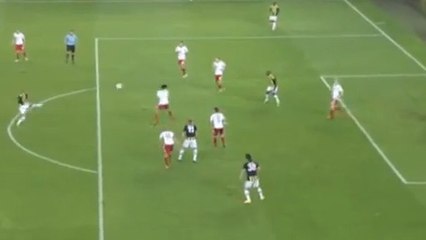 Le but de Raul Meireles splendide avec Fenerbahçe en Ligue des Champions
