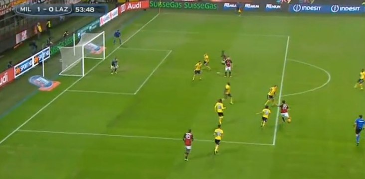 Le but de Kaka magnifique lors de Milan AC - Lazio Rome