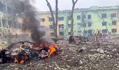 Video herunterladen: Luftangriff auf Kinderklinik in Mariupol: Mindestens drei Tote