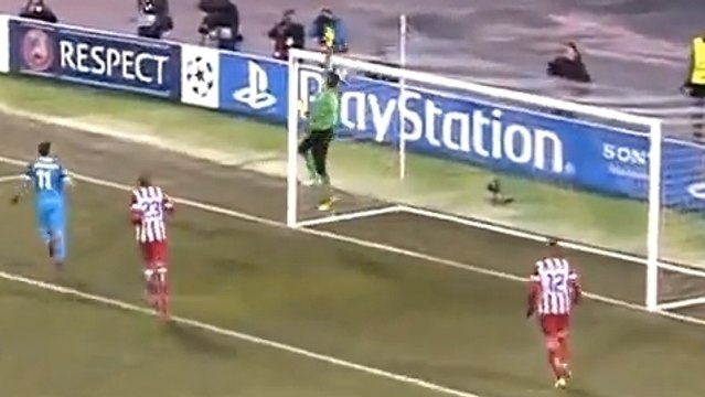 Le but sur une grosse boulette de Thibaut Courtois lors d'Atlético Mardrid - Zénith Saint-Pétersbourg