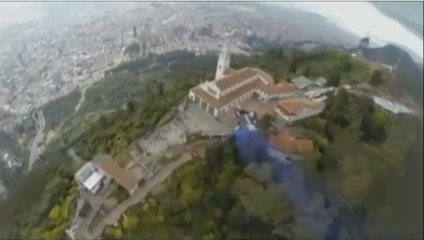 Wingsuit : Jhonatan Florez transperce le ciel de Bogota à 160 km/h en caméra embarquée
