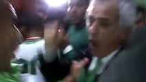 La joie de Vahid Halilhodzic qui chante 1,2,3 viva l'Algérie dans les vestiaires