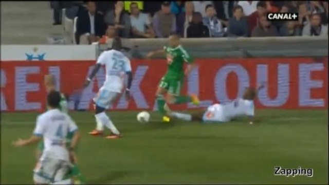 Les cris de douleur de Yohan Mollo après le méchant tacle d'André Ayew lors d'OM - ASSE