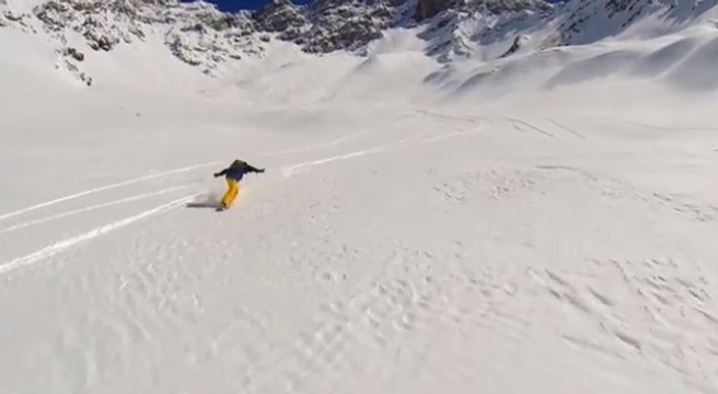 Ski extrême : Travis Rice dompte les montagnes neigeuses du Chili avec une caméra embarquée