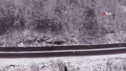 Zonguldak'ta kar yağışı kent merkezinde etkili oldu