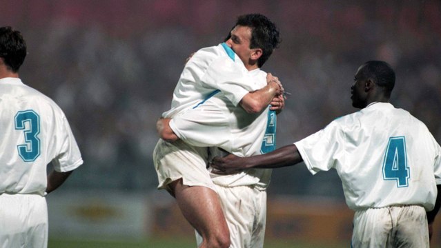 Ligue 1 : Tony Cascarino, déçu par Zlatan Ibrahimovic, annonce la mort du championnat de France