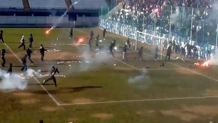 Grèce : Violents affrontements entre les supporteurs de l'AEK Athènes et d'Egaleo