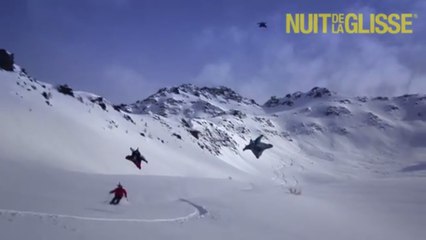 Wingsuit : Ils volent si bas qu'ils frôlent des skieurs