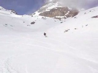 DESCENTE DE LA NOIRE A 3000M
