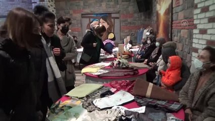 Eski iplik ve kumaşlarla tasarlanan kıyafetler sergilendi