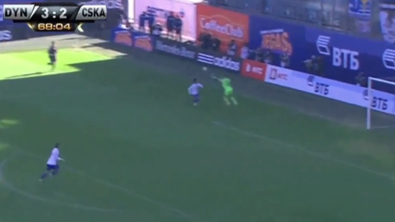 Yuri Zhirkov enchaîne coup du sombrero et but après une erreur du gardien