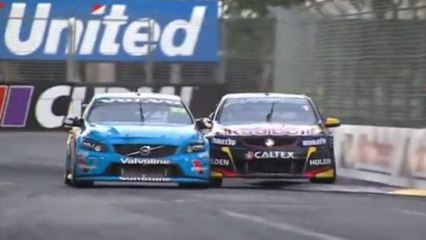 Automobile : Le plus beau dernier tour de l'année en V8 Supercars