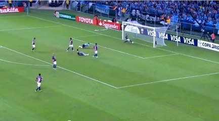 Un sauvetage exceptionnel sur sa ligne lors de Gremio-San Lorenzo en Copa Libertadores