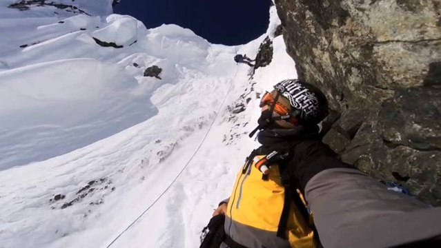Snowboard: Xavier de Le Rue réalise une incroyable descente en rappel
