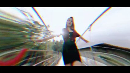 Aku Ra Mundur Vita Alvia