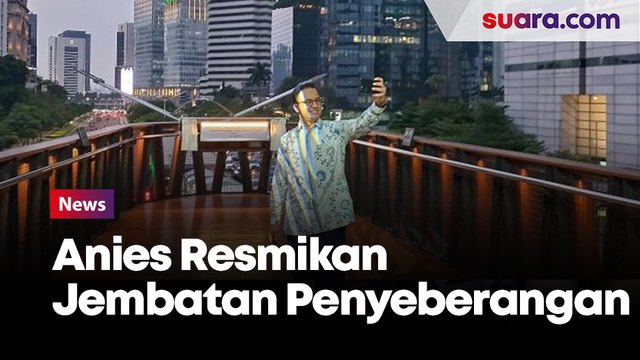 Anies Resmikan Jembatan Penyeberangan Berkonsep Kapal Pinisi: Dulu JPO Ini Sangat Memprihatinkan