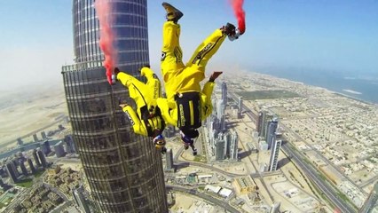 Base Jump : Deux Français sautent de la Burj Khalifa, une tour haute de 828 mètres