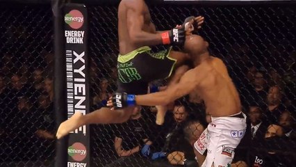 MMA : Un KO après un très violent coup de genou dans la mâchoire