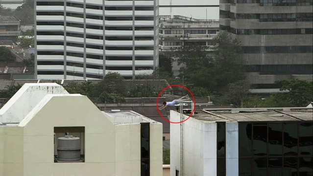 Ils sautent d'immeuble en immeuble lors d'une session freerun spectaculaire