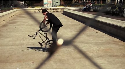 Le freestyleur Kevin Nikulski va vous faire tourner la tête avec son BMX