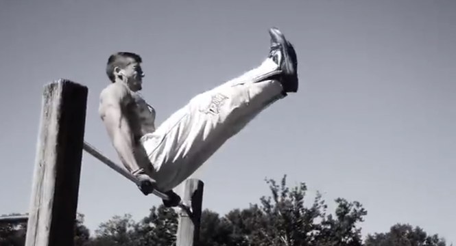 Bar Brothers : Ils inventent des exercices à la barre hallucinants