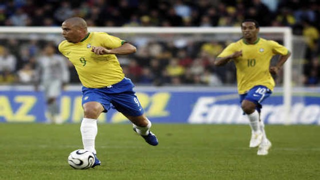 Ronaldo : Ses plus beaux dribbles et gestes techniques