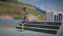 A 6 ans, cet enfant est déjà un pro du skate