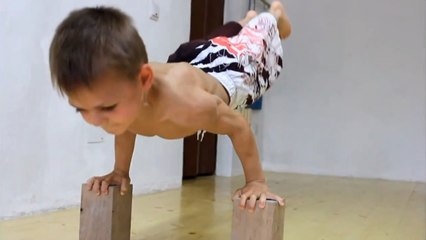 A 5 ans, c'est surement l'enfant le plus fort du monde