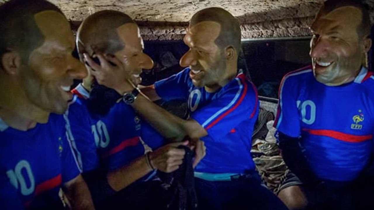 Zinédine Zidane : Vaudeville Smash, un groupe de musique australien, rend hommage à Zizou