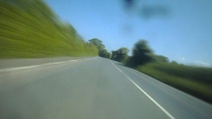 Superbike : Bruce Anstey a battu le record de vitesse de l'île de Man avec 212,91 km/h de moyenne