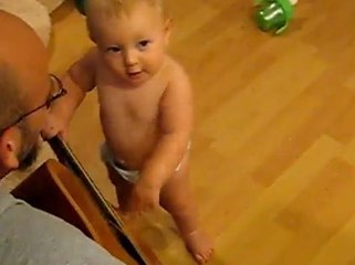 Découvrez le bébé fan de Bon Jovi