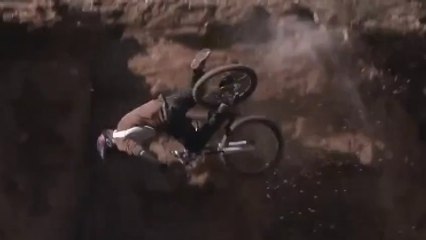 MTB : La chute impressionnante de Wade Simmons