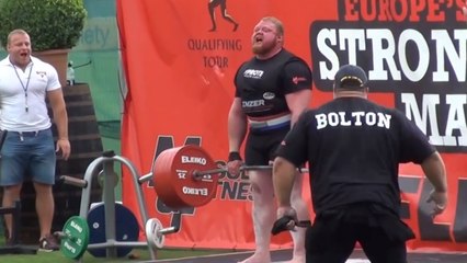 Benedikt Magnusson bat le record de deadlift à 461 kg