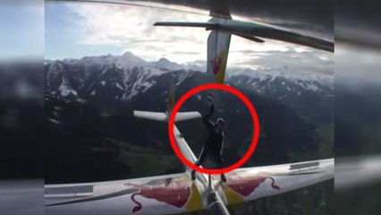 L'incroyable cascade de Paul Steiner entre deux avions