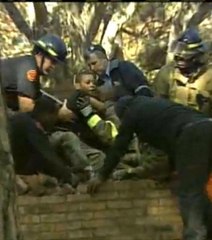 Un enfant reste coincé dans une cheminée pendant deux heures